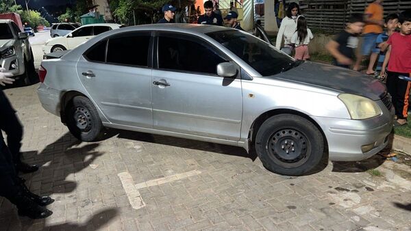 Policía recupera auto denunciado como hurtado en Asunción