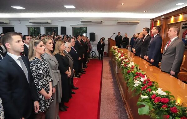 Proclaman a los gobernadores que “manejarán” los royaltíes y Fonacide - Política - ABC Color