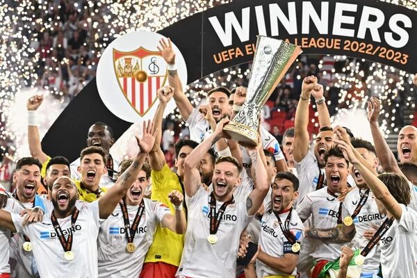 Sevilla es el Rey de la Europa League: siete finales, siete títulos - Fútbol Internacional - ABC Color