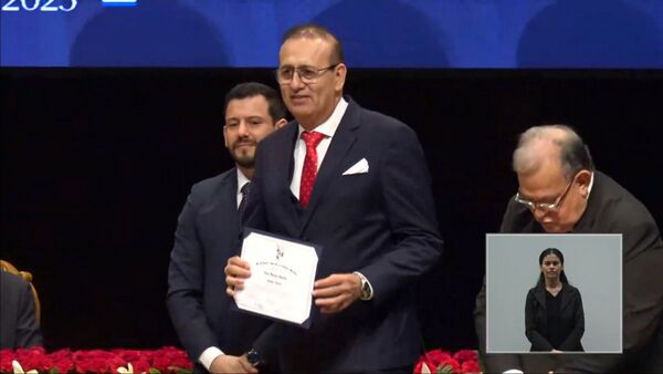 Erico Galeano dice que tiene nuevos fueros para suspender su audiencia