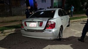 Diario HOY | Vehículo robado fue abandonado con rastros de sangre