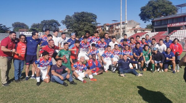 Versus / Varios juveniles, campeones en Reserva, entrenan con la Primera en Cerro Porteño