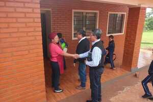 SECRETARÍAS DE EDUCACIÓN Y CIENCIAS Y DE ASUNTOS INDÍGENAS VISITAN INSTITUCIONES DE COMUNIDADES NATIVAS