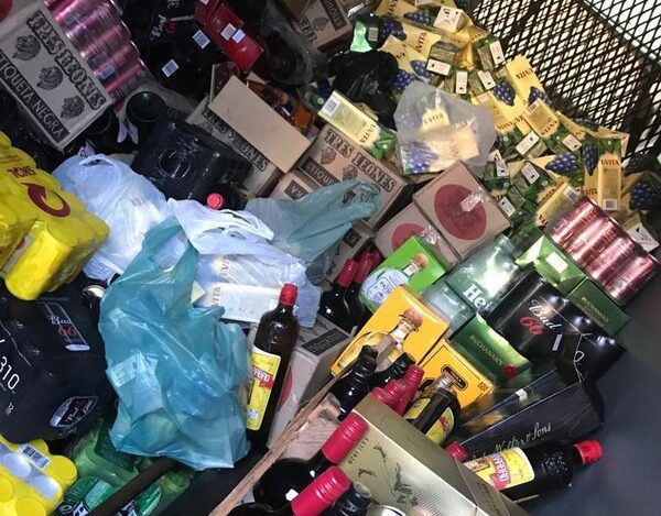 Intervienen cárcel de CDE y separan del cargo a director tras incautación de cargamento de bebidas alcohólicas