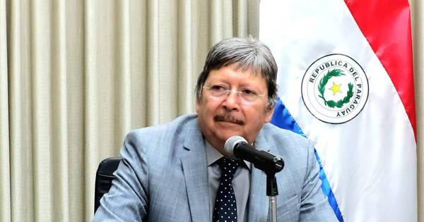 La Nación / De salida: ANNP defiende licitaciones para construir muelles y comprar pararrayos