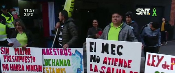 Docentes de la OTEP reunidos con el MEC - SNT