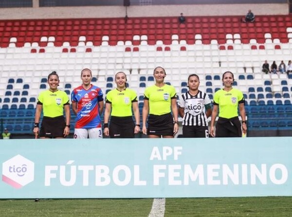 Indumentarias para las semifinales - APF