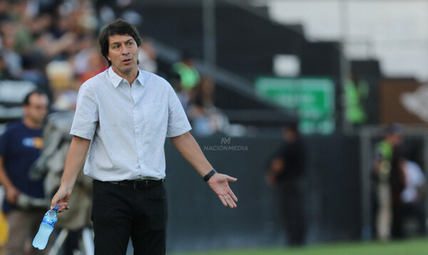Versus / Daniel Garnero pierde la paciencia y anuncia demanda al Olimpia