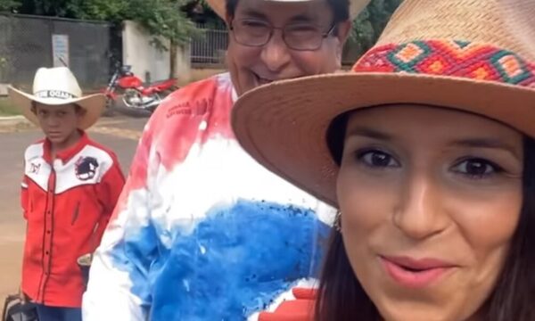 (VIDEO)Famosa influencer y presentadora española visitó la casa de Asado Benítez