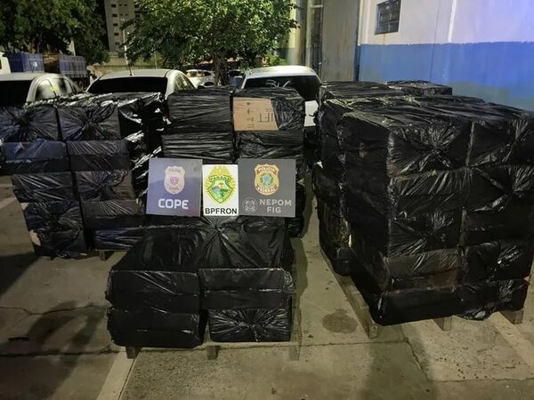 Intervienen puerto clandestino y requisan cigarrillos llevados de Paraguay - Nacionales - ABC Color