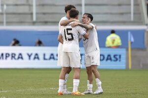 Uruguay deja a Gambia en la cuneta y se cita con Estados Unidos en cuartos de final - Fútbol Internacional - ABC Color