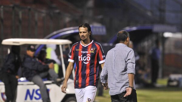 Víctor Hugo Mareco: “Antes salíamos feos de la cancha, ahora salen todos peinaditos y churritos”