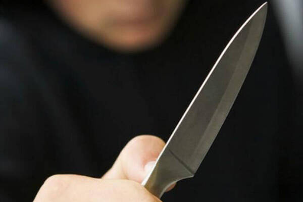 Imputan a doña que apuñaló vaipaite a su rapicha