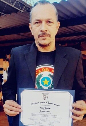 Mbururu hizo barullo en la cárcel tras recibir su certificado de senador electo - La Tribuna
