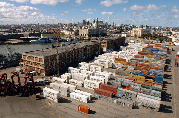 Exportaciones uruguayas caen un 31 % en mayo respecto al mismo mes de 2022 - MarketData