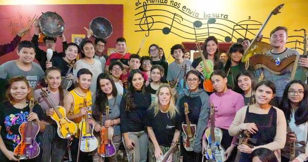La Nación / Futura primera dama de la Nación visitó a niños de la Orquesta de Cateura