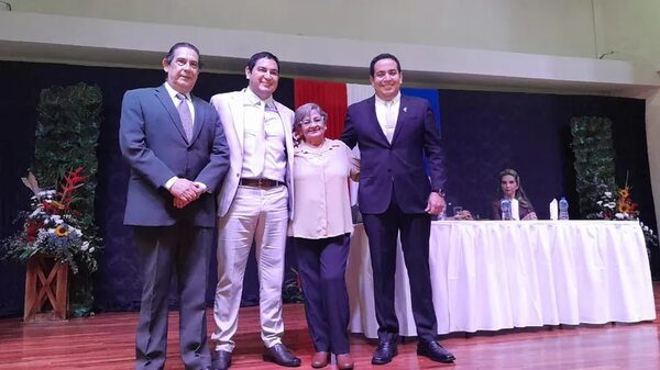 Estigarribia promete gobernar Central “sin distinción de colores” y omite al Nº 2 - Política - ABC Color