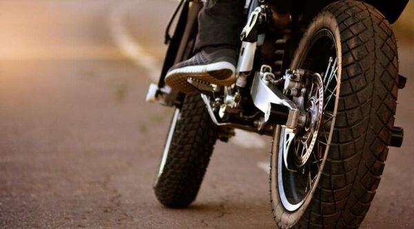 Tuvo que pagar a "chespis" para recuperar su moto robada