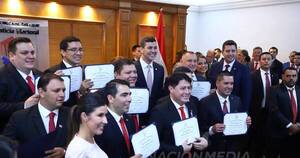 La Nación / Santi Peña apoyará gestión de gobernadores con patriotismo