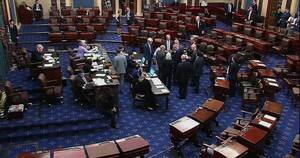 La Nación / Biden tiene en sus manos acuerdo del Congreso para evitar el default