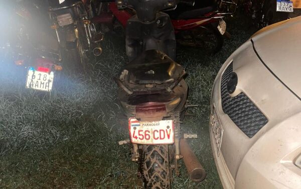 Vecinos evitan el hurto de una motocicleta