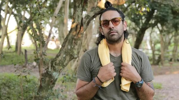 El actor Martín Oviedo, feliz a semanas del estreno de Barrabrava - Gente - ABC Color