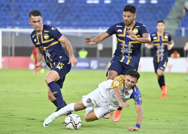 Luqueño recibe a Trinidense en el debut de Julio César Cáceres - Fútbol - ABC Color