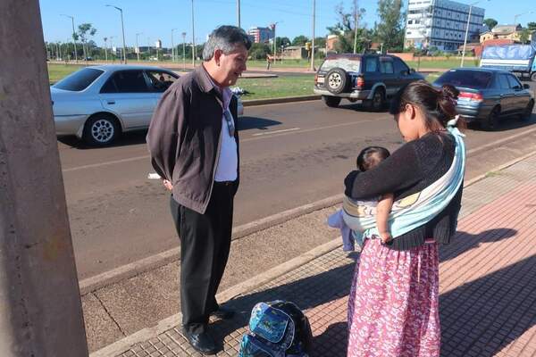 Verifican situación de familias indígenas en situación de calle en Encarnación