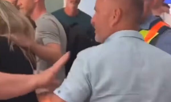 (VIDEO)Hinchas de la Roma agredieron a árbitro y su familia