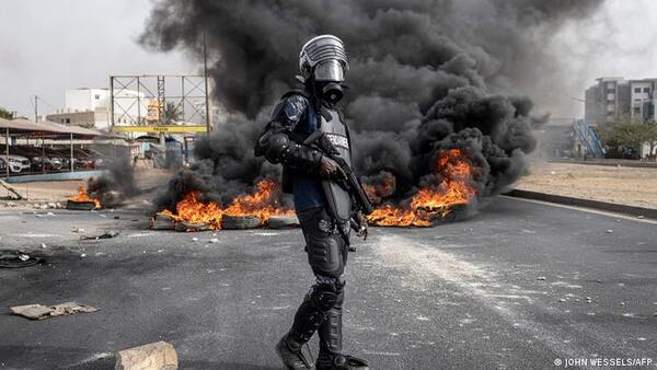 Protestas en Senegal por condena de opositor dejan 9 muertos