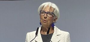 Christine Lagarde dice que el BCE debe subir bastante m谩s las tasas de inter茅s debido a la elevada inflaci贸n - Revista PLUS