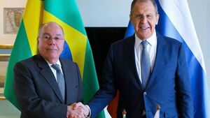 Cancilleres de Rusia y Brasil abordan el plan de paz de Lula para Ucrania durante encuentro de BRICS - .::Agencia IP::.