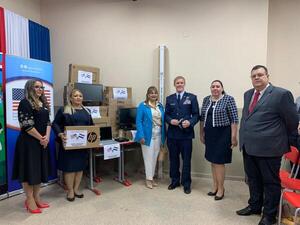 Embajada de EE.UU. donó equipos informáticos para el CREC