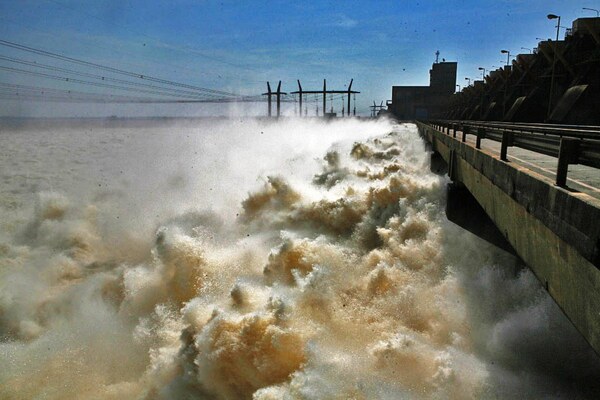 Yacyret谩 suministra 1.539.881,5 MWh de energ铆a a Paraguay y Argentina al cierre de mayo - Revista PLUS