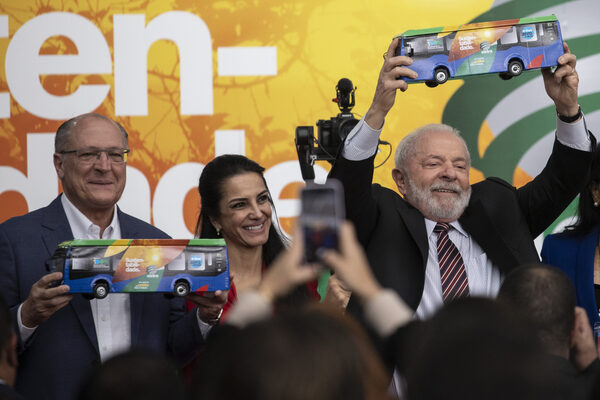 Lula inaugura la mayor fábrica de producción de autobuses eléctricos en Brasil - MarketData