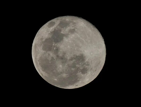 LA ILUSIÓN ÓPTICA DE LA LUNA LLENA: DÍA Y MEJOR HORARIO PARA DISFRUTARLA