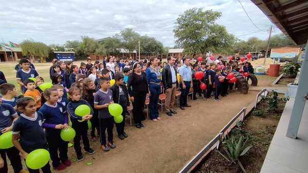 Lanzaron oficialmente proyecto “Espacios Creativos” en la Escuela Básica Amistad 