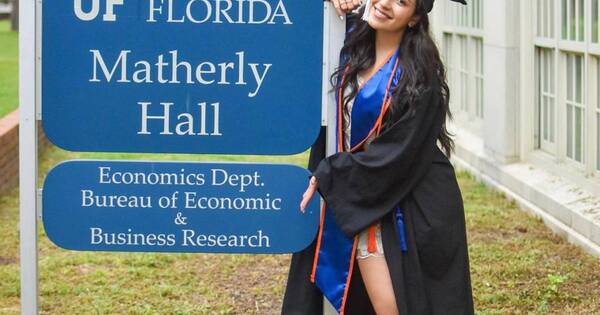 La Nación / Joven paraguaya se graduó con honores de la Universidad de Florida
