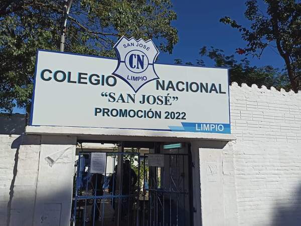 Colocan máquina para detectar metales en Colegio de Limpio - C9N