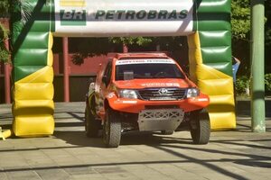 Desafío Ñeembucú: Verificaciones cumplidas, se espera por la largada simbólica esta noche - ABC Motor 360 - ABC Color