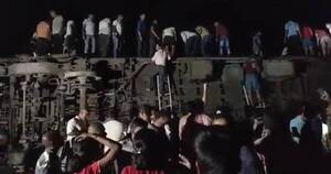 La Nación / India: accidente de tren deja 50 muertos y más de 500 heridos
