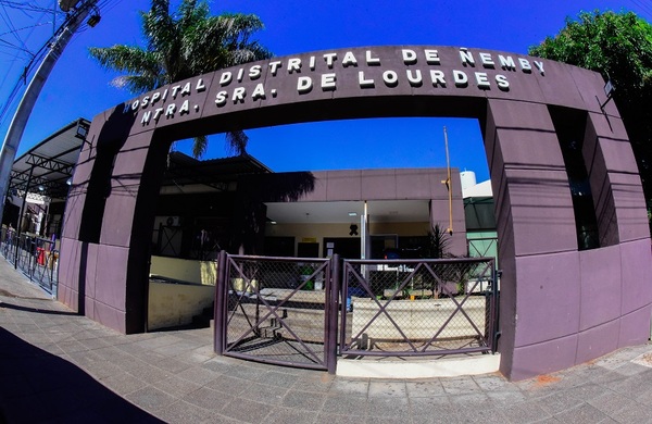 Diario HOY | Ñemby: tras muerte de paciente en una patrullera, asume nuevo director de Hospital