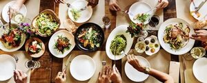 El arte de saborear: cómo servir la comida en su punto en una fiesta - Gastronomía - ABC Color