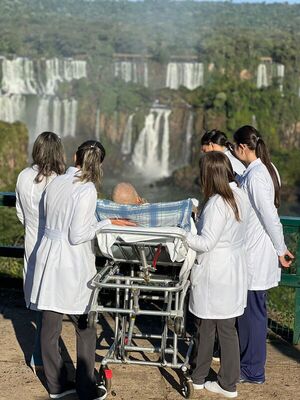 Paciente con cáncer pidió como ultimo deseo conocer las Cataratas del Iguazú