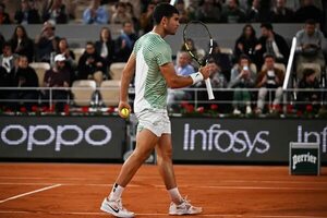 Alcaraz saca la garra y apaga la rebelión de Shapovalov - Tenis - ABC Color