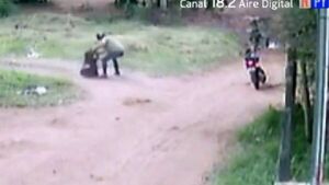 Brutal agresión de un motochorro a una estudiante en Ypané