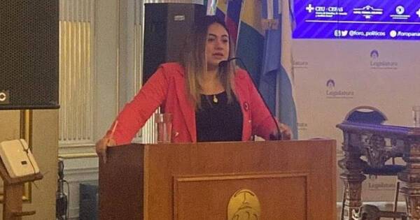 La Nación / Salma Agüero se destaca en Foro Panamericano de Jóvenes políticos