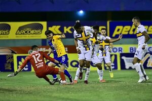 Sportivo Luqueño vs. Sportivo Trinidense: empate con sabor a poco para ambos   - Fútbol - ABC Color
