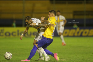 Diario HOY | Agónico y polémico empate de Trinidense en Luque