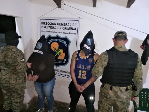 Detienen a tres presuntos microtraficantes tras allanamientos en Yaguarón y Paraguarí - Nacionales - ABC Color